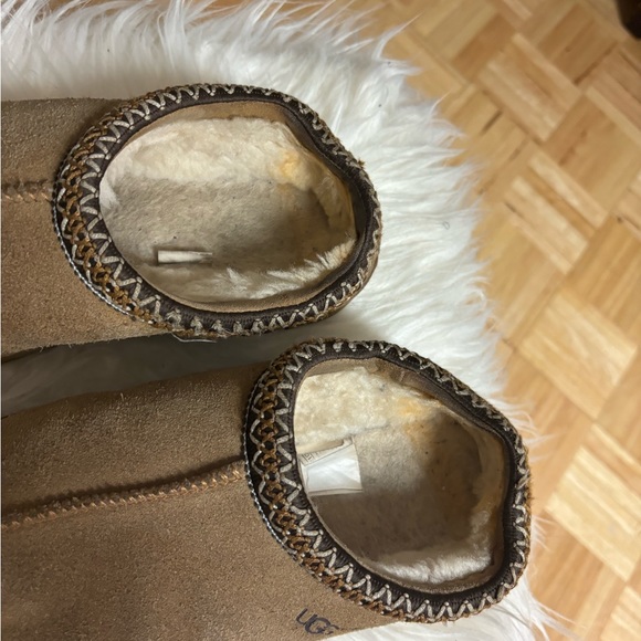 Uggs Tasman slippers women’s size 6 - Picture 3 of 5